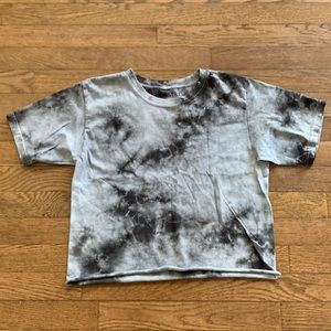 CHEMISTRY size S cropped black tie dye tee